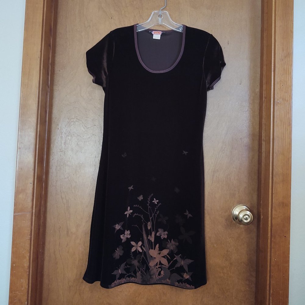 FLAUNT IT! WOMEN'S VELOUR VELVET FEEL BUTTERFLY ETCHED DARK BURGUNDY DRESS - Picture 10 of 15